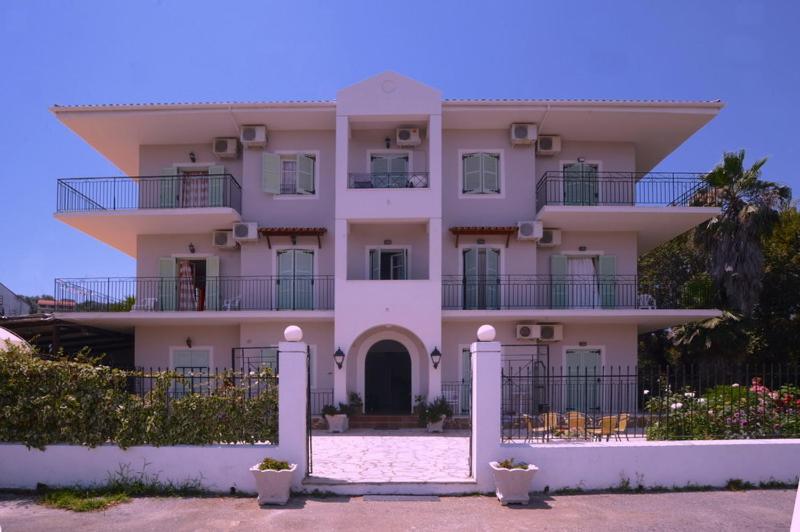 Lola'S Apartments 3 Dasziá Kültér fotó